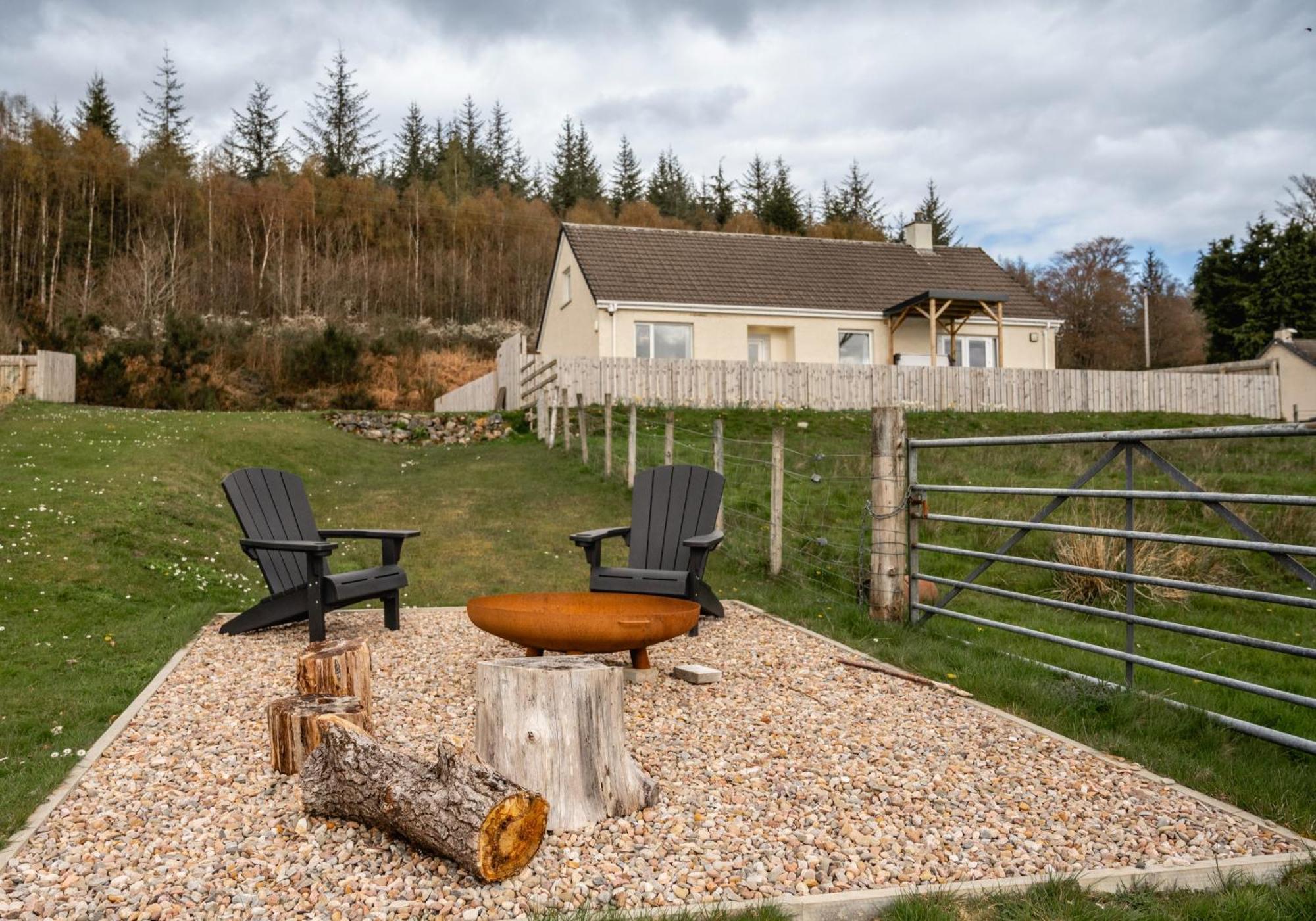 Loch Ness Cottage 奥古斯都堡 外观 照片